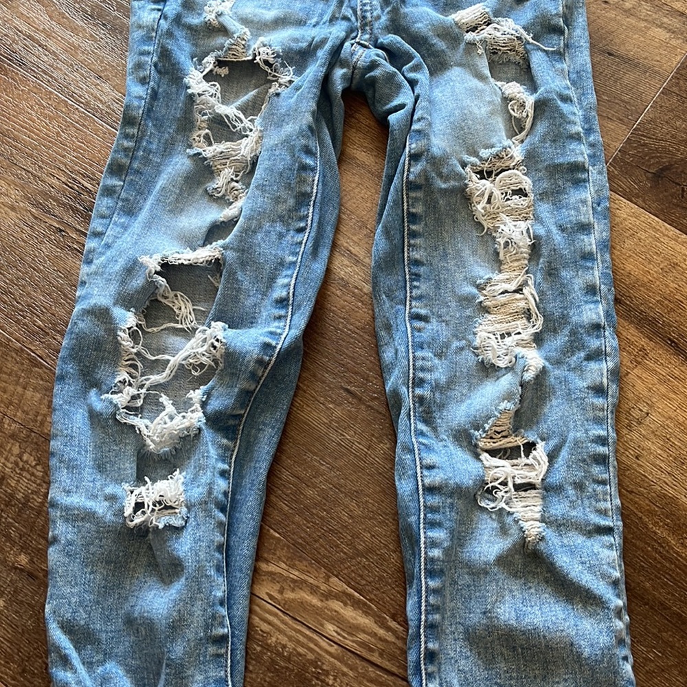 American Eagle Jeans - Picture 4 of 5